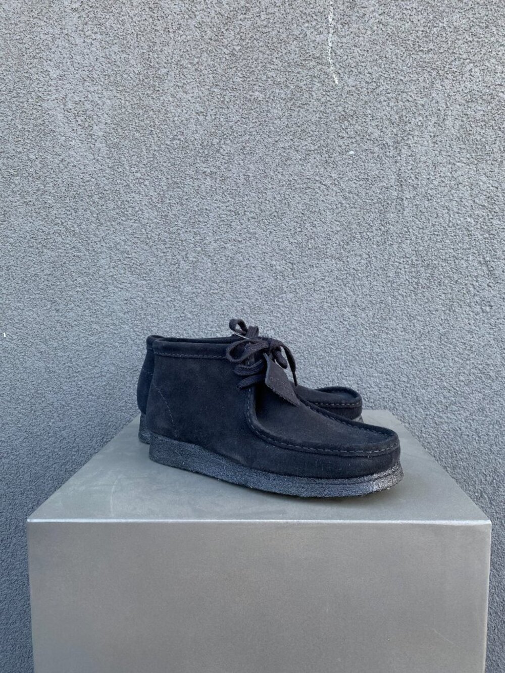Clarks Wallabee - Black Suede Brand New
